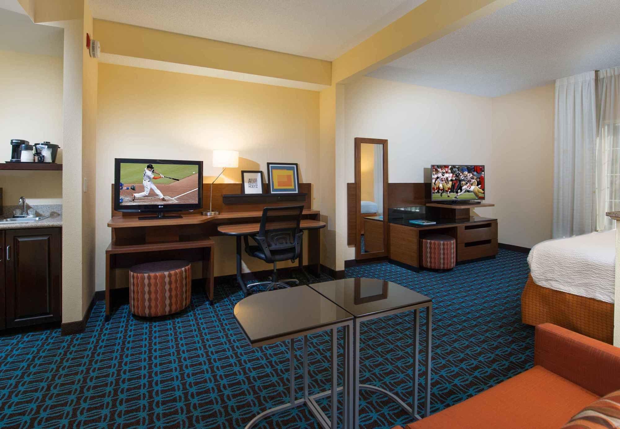 Fairfield Inn & Suites By Marriott Charleston North/Ashley Phosphate North Charleston Exterior photo
