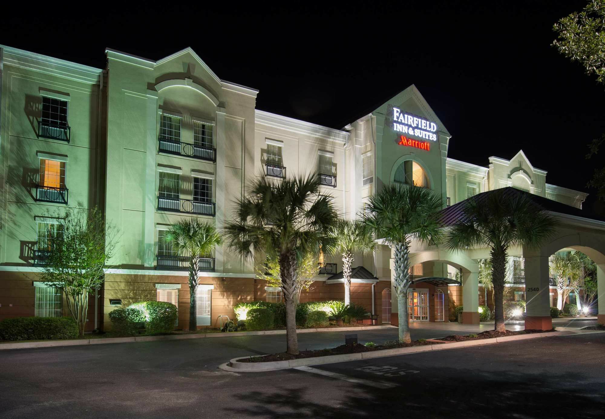 Fairfield Inn & Suites By Marriott Charleston North/Ashley Phosphate North Charleston Exterior photo